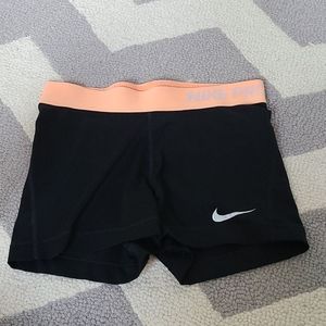 NIKE PRO